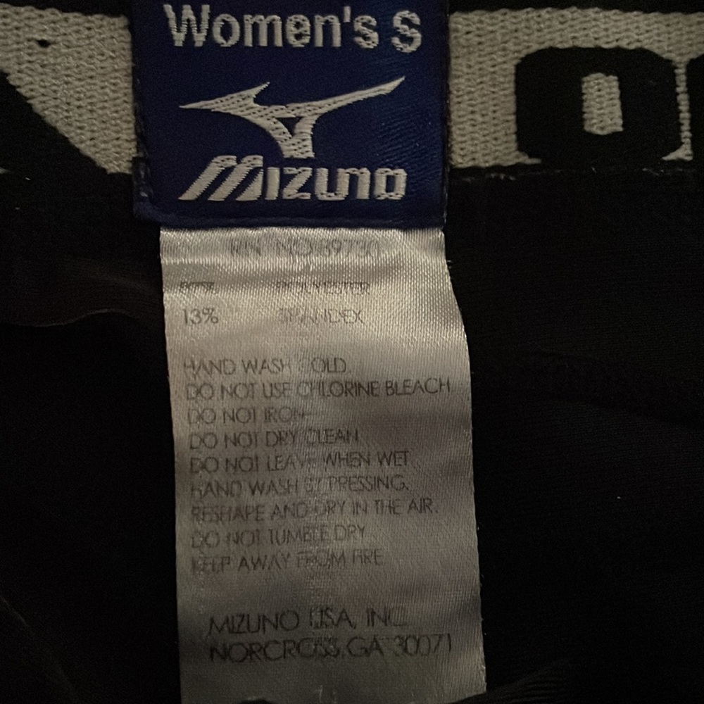Mizuno size small sliding shorts - Picture 2 of 3